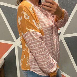 Women's Floral Detail Back Dolman Long Sleeve NWT